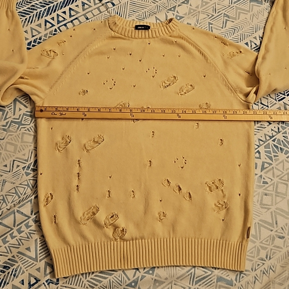 Publish Distressed Vintage Mens Sweater sz Medium - Picture 4 of 8